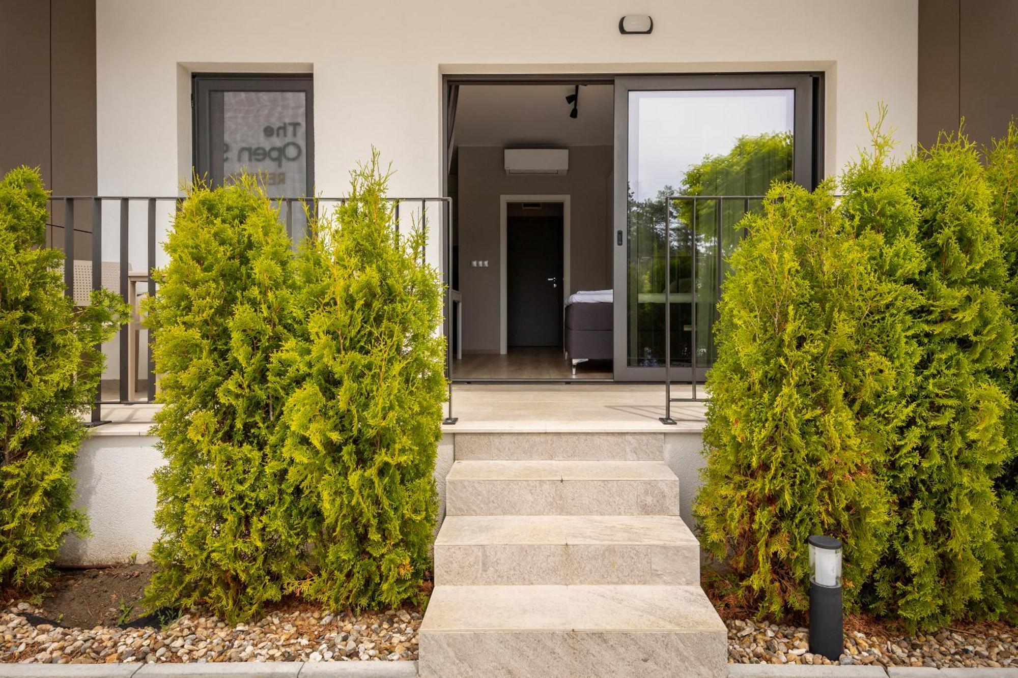 אובזור Open Sea Panorama Residence מראה חיצוני תמונה